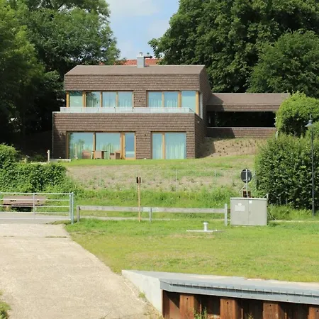 In The Architect's *